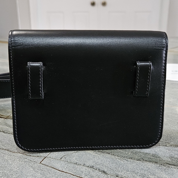 Burberry TB Belt Bag with Gold Logo Like New - Picture 7 of 11